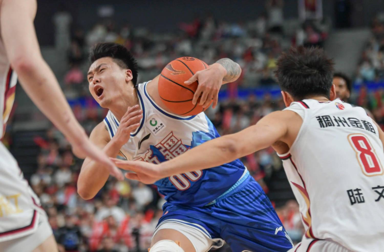 od体育娱乐-浙江三连败止步：主帅需做出调整，提振球队信心