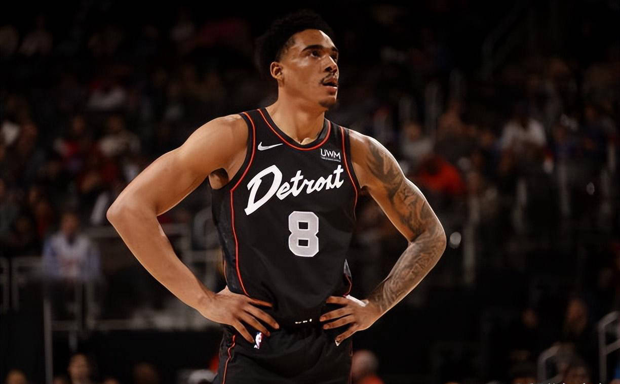 od体育官网入口-猛龙后卫受伤退出比赛,球队面临挑战的简单介绍