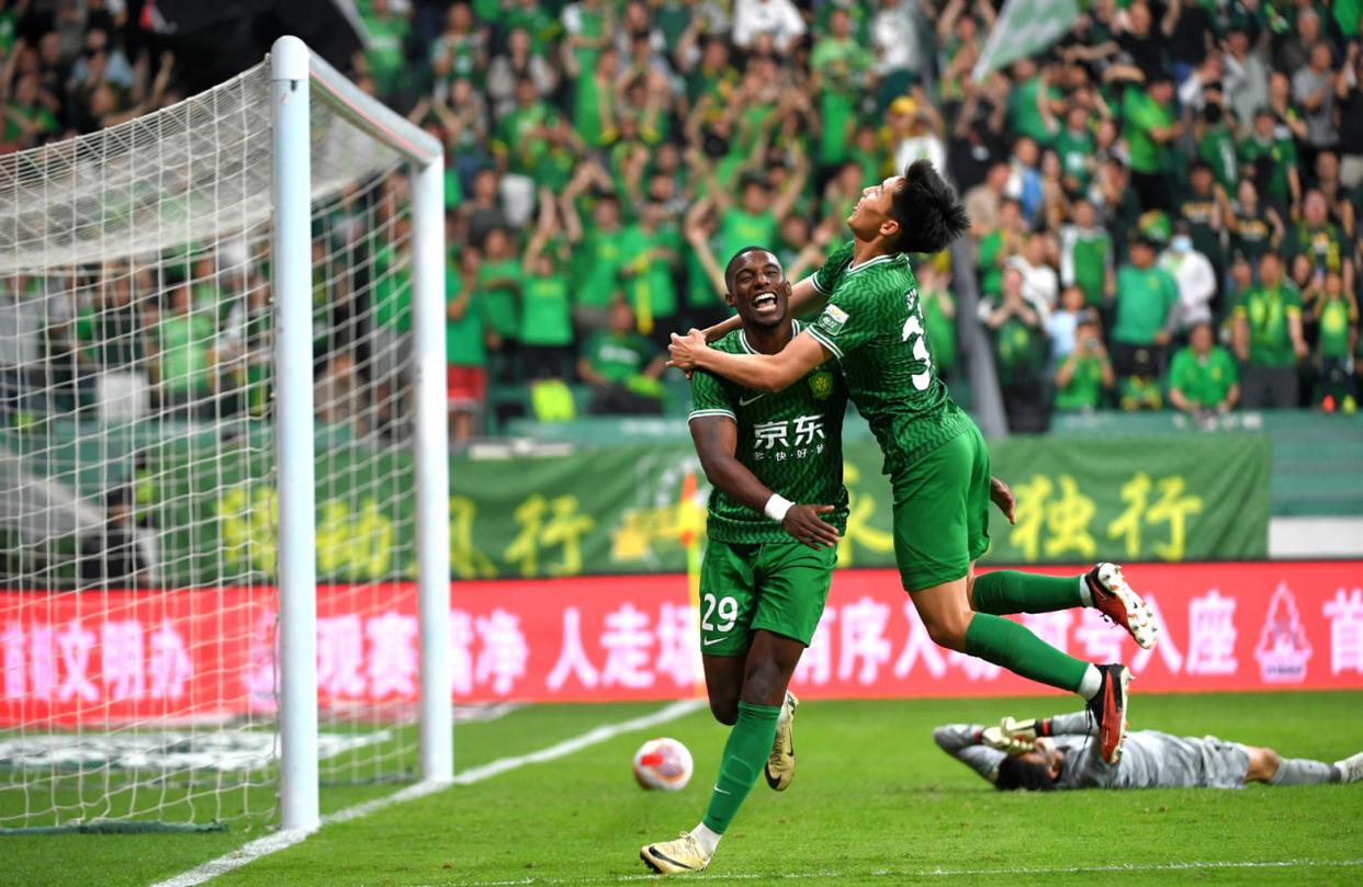 od体育官方-进球得分冲刺领先，球队备战决赛