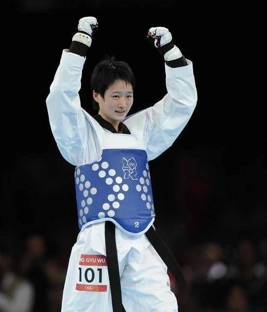 赞比亚男篮实力击败对手，晋级决赛