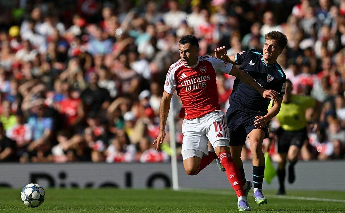 交锋激烈中，最终取得胜利的球队