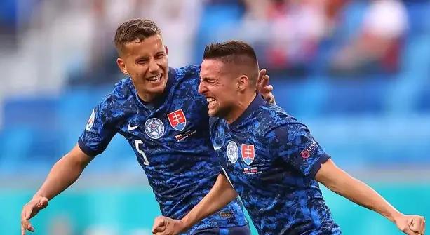 od体育官方-包含斯洛伐克队遭遇挑战，全力冲击晋级的词条