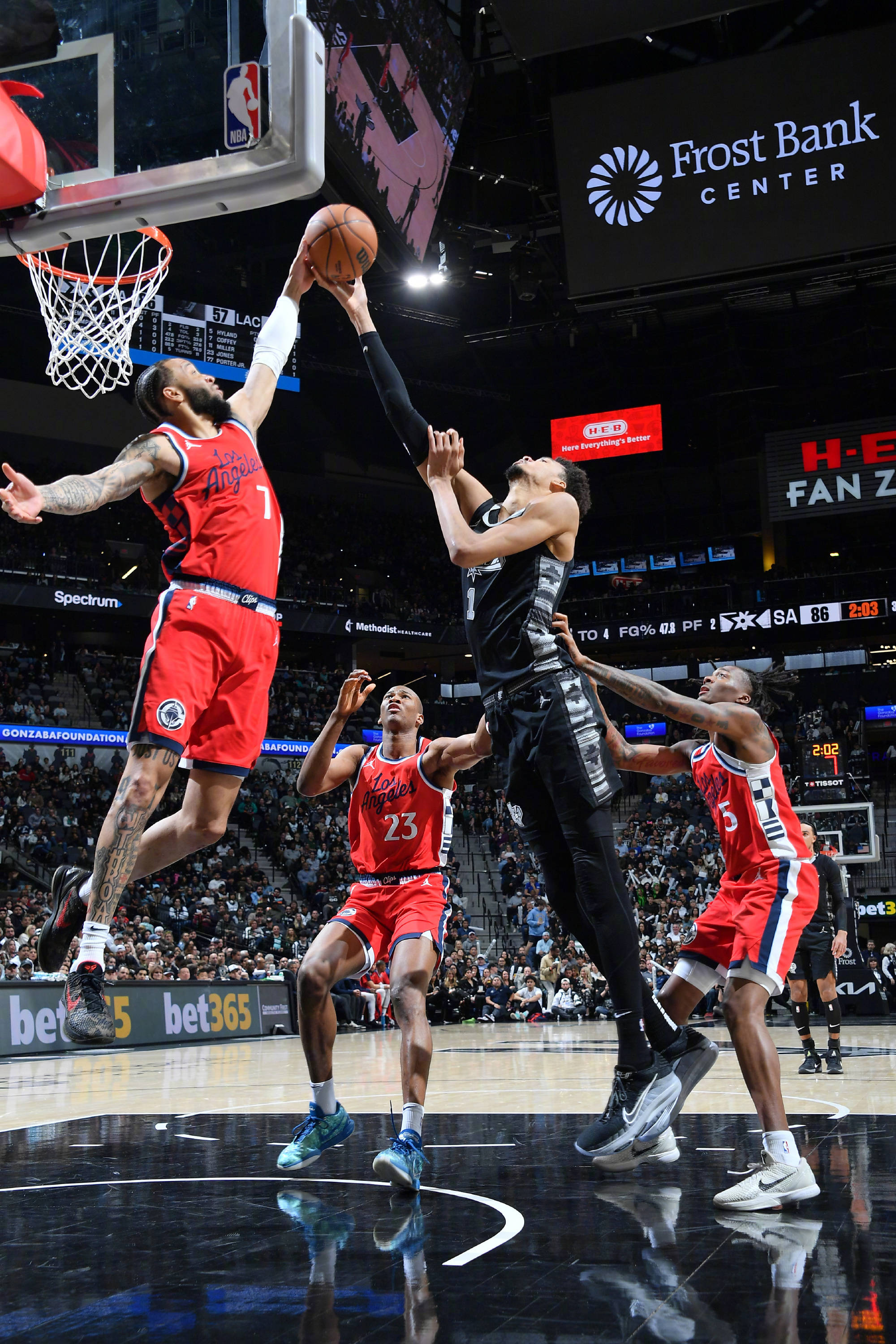 od体育官网登录网址-马刺以116比113险胜鹈鹕的简单介绍