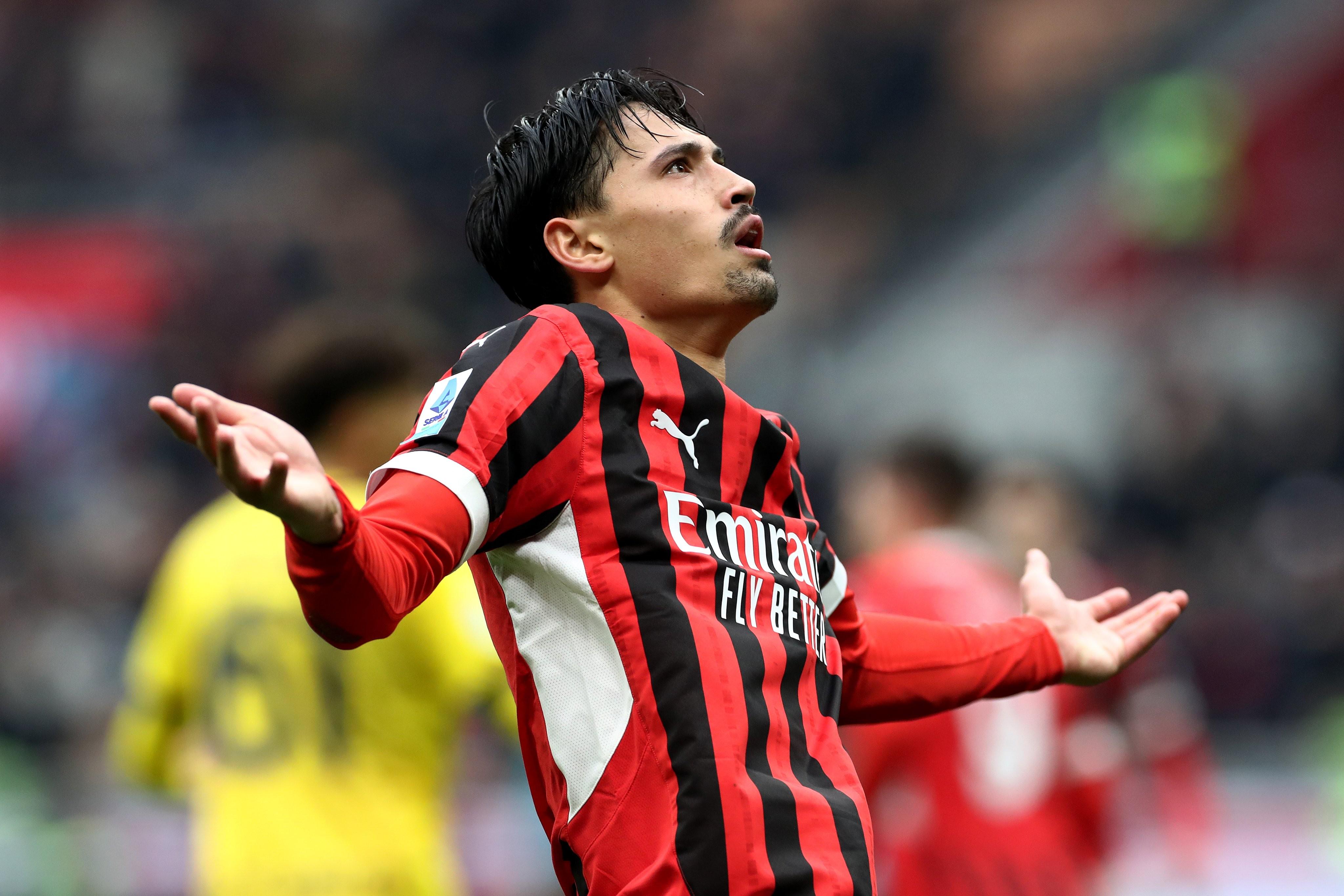 od体育网站入口-AC米兰后防线再添新兵，争夺欧洲霸主地位再添一筹