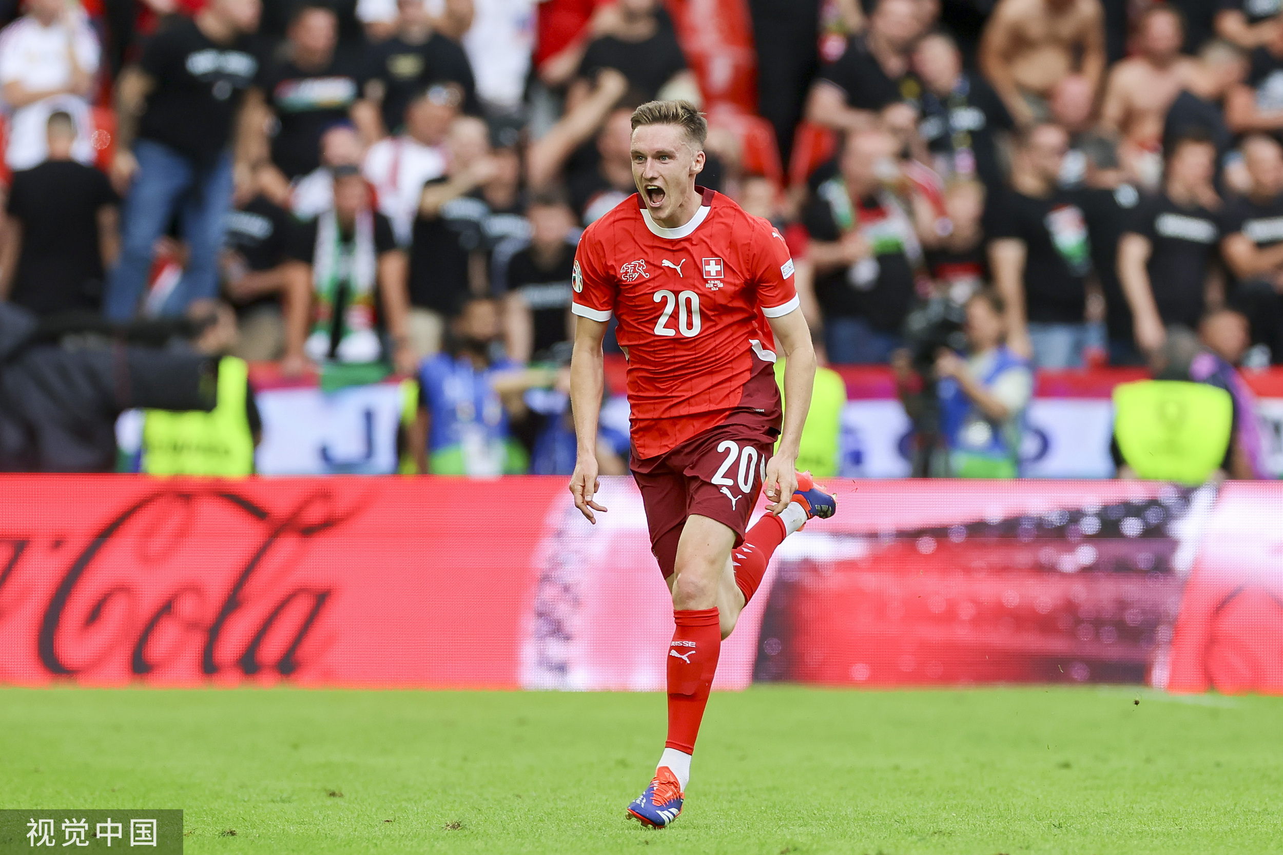瑞士队在比赛中展现出众技术,助球队赢得胜利的简单介绍